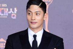 ‘위생 논란’ 성훈, 조용히 전해진 근황…