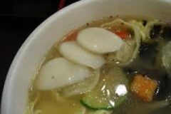 고혈압 환자들은 떡국 먹을 때 “이렇게” 하세요… 혈압 안 오르게 하는 유일한 방법