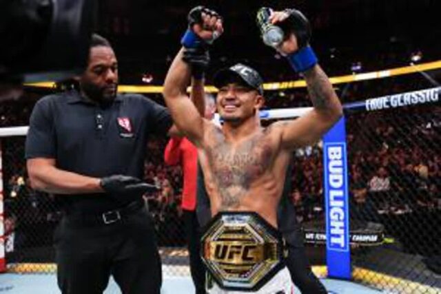 조슈아 반, UFC 첫 아시아계 남성 챔피언 등극… 1라운드 TKO로 새 역사 써