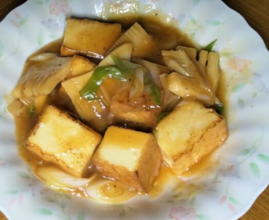 두부를 “이렇게” 만들어서 밥위에 올려보세요 정말 맛있습니다.
