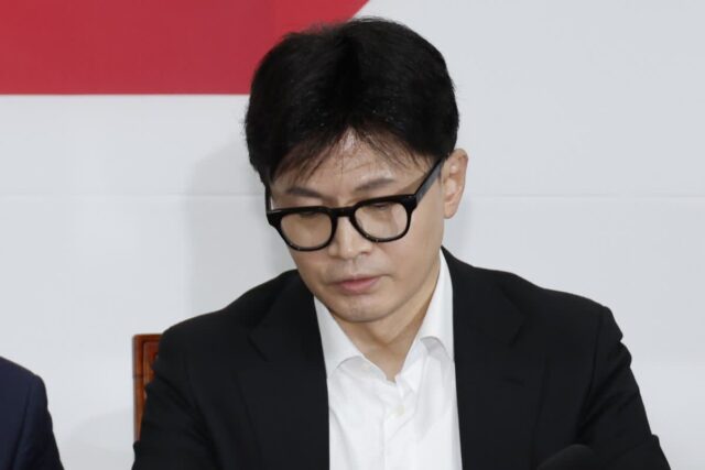 한동훈 ‘당게’ 파헤쳤던 국힘…역풍 제대로 맞았다