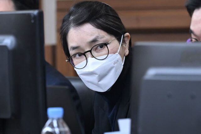 ‘불륜설’ 김건희, 궁지로 내몰렸다… “추가 증거”