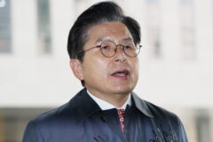경찰, ‘황교안 봐주기’… 집단 반발 터졌다