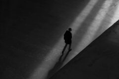 “60살 넘기 전 버려야 하는 습관” 3위 허세, 2위 분노, 1위는?