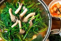 세월의 깊이가 그대로 스며든 변함없는 맛의 노포 맛집 5곳