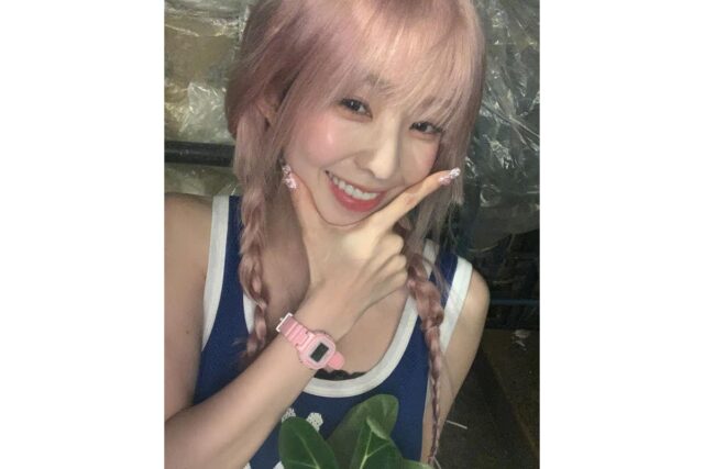 얼마나 예쁘길래? 의사들이 뽑은 워너비 외모 1위라는 여배우의 핑크 헤어스타일