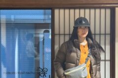 60대 맞아? 연애 시작하더니 더 예뻐졌다는 여배우의 볼캡 웨이브펌