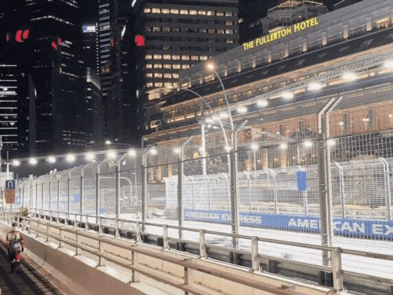 랜도 노리스 챔피언 등극 기념으로 풀어보는 ‘F1 싱가포르 그랑프리’ 직관기