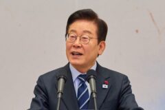 李, 돌연 ‘내리막길’… 지지층 오열