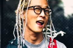 폭언 사임, 이번엔 폭행 제보 논란 연예인