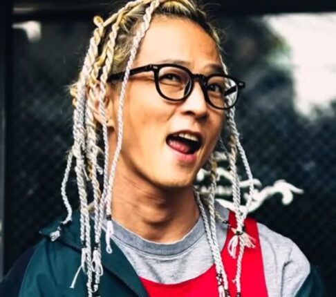 폭언 사임, 이번엔 폭행 제보 논란 연예인