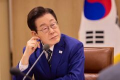 李, ‘지지율’ 끄떡없다… 결과 보니