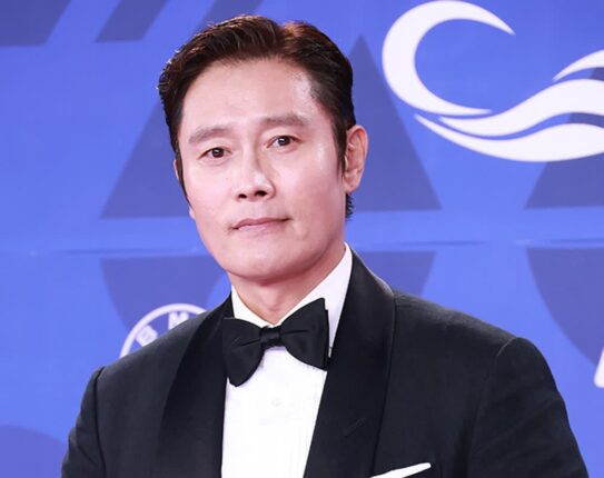 바로 오늘! ‘세계의 주인’ 작품상·이병헌 주연상 현장 맥스무비 유튜브 생중계