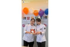 손종원 진짜 웃긴 점 촬영일도 아니고 김풍 작가님 생일날 맞춰서 이걸 올림 심지어 꼬깔모자도 자기가 쓰고 있음