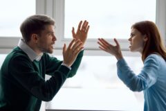 “60살 넘어 가족이 원수처럼 느껴지는 순간” 3위 병, 2위 돈, 1위는?