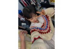 대학동문 배우와 결혼후 3달만에 득남소식을 전한 한류 여배우의 시스루 뱅 헤어스타일