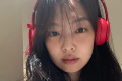 블랙핑크 제니, 뜻밖의 ‘정치적’ 행보… 누리꾼 시끌