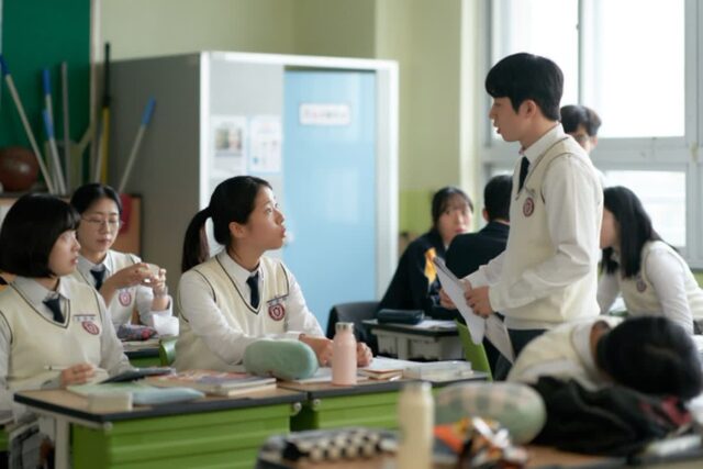 윤가은 감독의 ‘세계의 주인’, 잇단 수상에 어느 덧 20만명 성큼