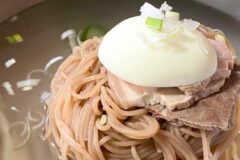 절제된 육수와 메밀 향의 깊이를 느낄 수 있는 평양냉면 맛집 5곳
