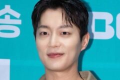 윤두준, 女스타와 핑크빛… 난리 났다