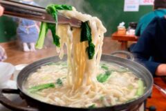 쫄깃한 면발과 깊은 국물로 든든함을 채워주는 칼국수 맛집 5곳