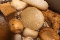 어묵탕 끓일 때 “이 재료”하나 넣으면 전문점에서 먹던 그맛 나옵니다.