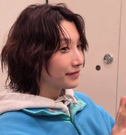 김연경 맞아? ‘생머리→웨이브’ 헤어 변신… 한층 부드러워진 ‘식빵 언니’ 근황