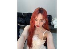 20대라 해도 믿을, 176cm·50kg 중반을 유지 중인 40대 슈퍼모델의 붉은 웨이브펌