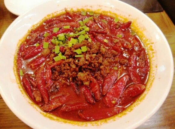 매운거 먹고나서 “우유보다 이 음식”드세요, 3배는 빠르게 진정 됩니다.