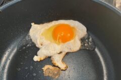 계란 뒤집지 마세요 “이렇게”하면 차원이 다른 계란후라이가 됩니다.