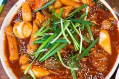 트렌드와 완성도를 동시에 만족시키는 감각적인 압구정 맛집 5곳