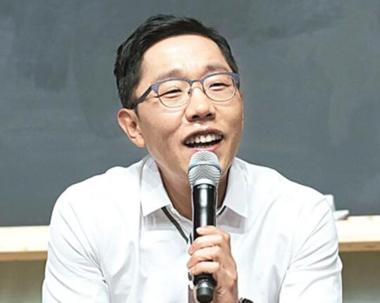 김제동 ‘강연료 논란’ 이후 무자극 일상