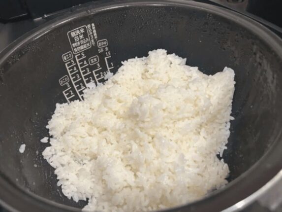 주부9단이 공개했습니다 “쌀 씻는 방법”만 바꿔도 밥맛이 3배 좋아집니다.