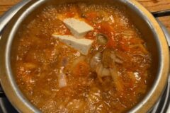 김치찌개 끓일 때 “이 음식” 마지막에 꼭 넣으세요 감칠맛 3배 높아집니다.