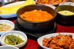 집밥의 정성과 반찬의 균형으로 든든함을 채워주는 백반 맛집 5곳