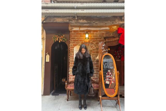 이 비주얼 실화야? 손나은, 작은 얼굴 소멸 직전. 분위기 여신의 겨울 정석 데일리룩