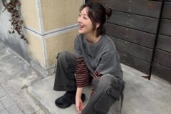 이게 바로 힙스터의 정석! 표예진, 오버핏 티셔츠에 카고 팬츠로 완성한 톰보이룩