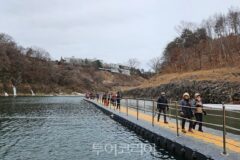 [철원 가볼 만한 곳] 한탄강 지질명소 얼음길 걷는 겨울 여행
