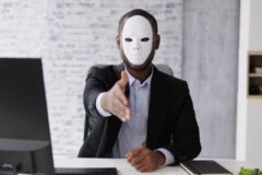 나중에 반드시 등에 칼 꽂는 사람의 특징 4가지