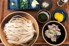 맑은 국물과 면의 탄력으로 기본의 차이를 보여주는 우동 맛집 5곳
