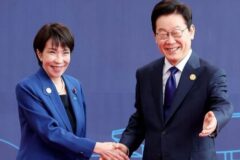 李, 일본과 ‘전면전’… “독도 문제”