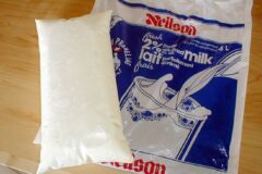 캐나다의 비닐봉지 우유(bagged milk)