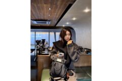 나이는 나만 먹나? 채정안의 20대 기죽이는 세련된 믹스매치 코트룩