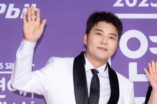 전현무, 연예계 논란 속… “이러면 큰일 나” 경고