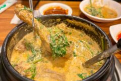 고소한 기름기와 담백한 살결로 만족도를 높이는 오리고기 맛집 4곳