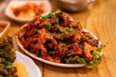 윤기 나는 살결과 쫀득한 식감으로 신뢰를 쌓아온 족발 맛집 5곳