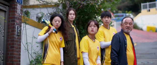 뜬금은 없지만 심금은 울리는 안티 레드 풍자극 ‘간첩사냥’ 포스터 2종 공개!