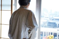 심리학자가 말한 “딱 봐도 가난이 겉으로 티나는 사람 특징” 1위는 이것.