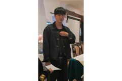 남자 연예인들은 이미 선점한 봄코디 꿀템 (ft. 랩원오원 남자 데님자켓)