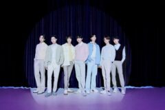 [포토&] BTS, 광화문서 사상 최초 단독 공연…넷플릭스 전 세계 생중계